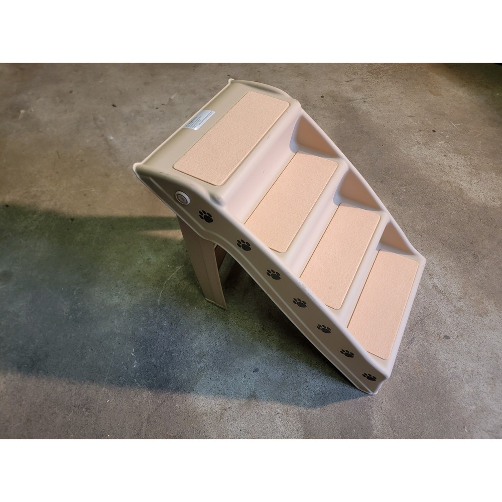 Folding Indoor or Outdoor Pet Stairs PETMAKER Plastic 82-YJ5131
